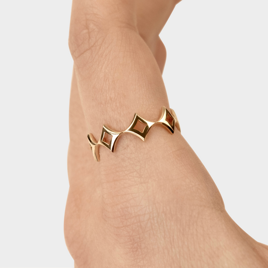 Hilyah eternity ring